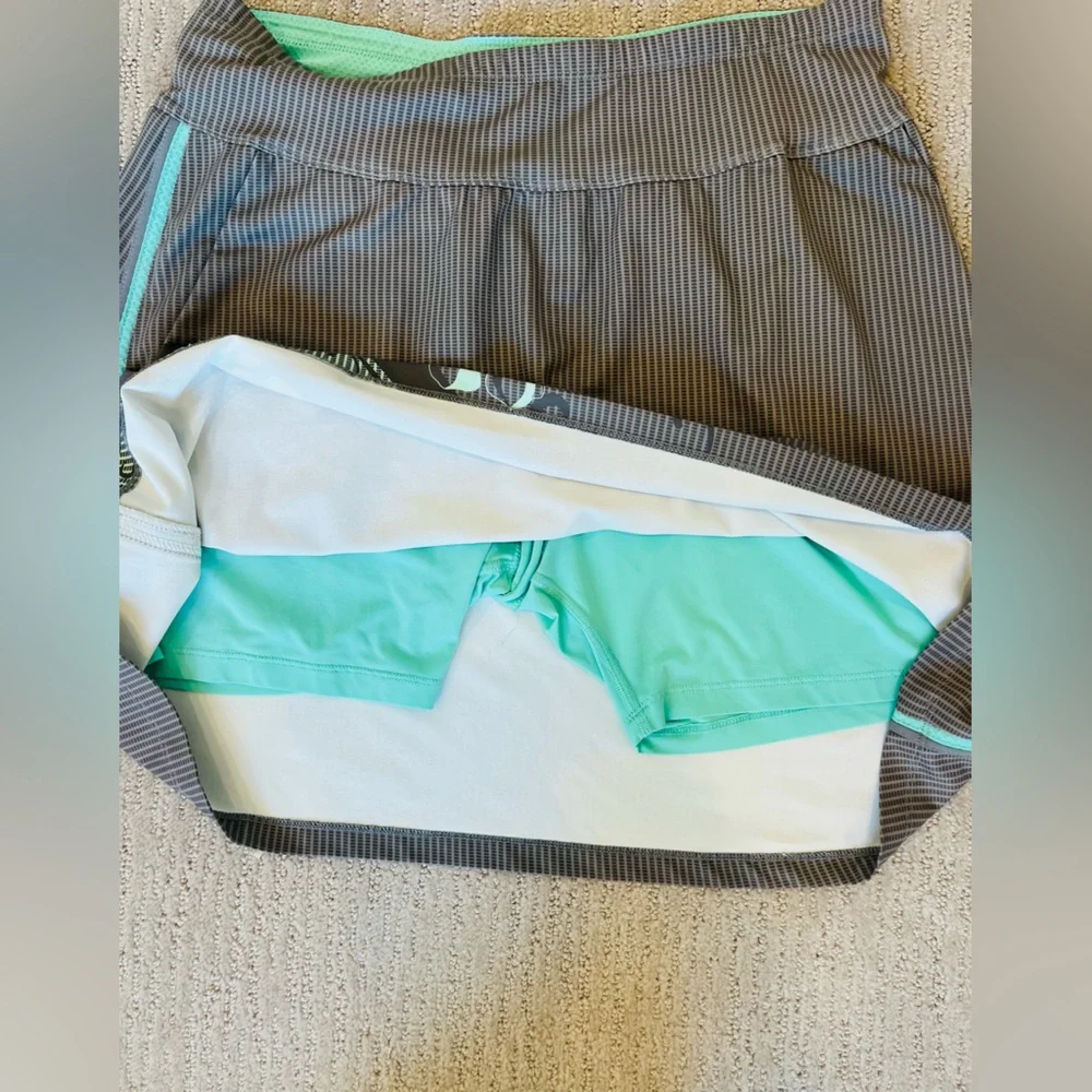 Tail Floral Taupe Teal Skort
